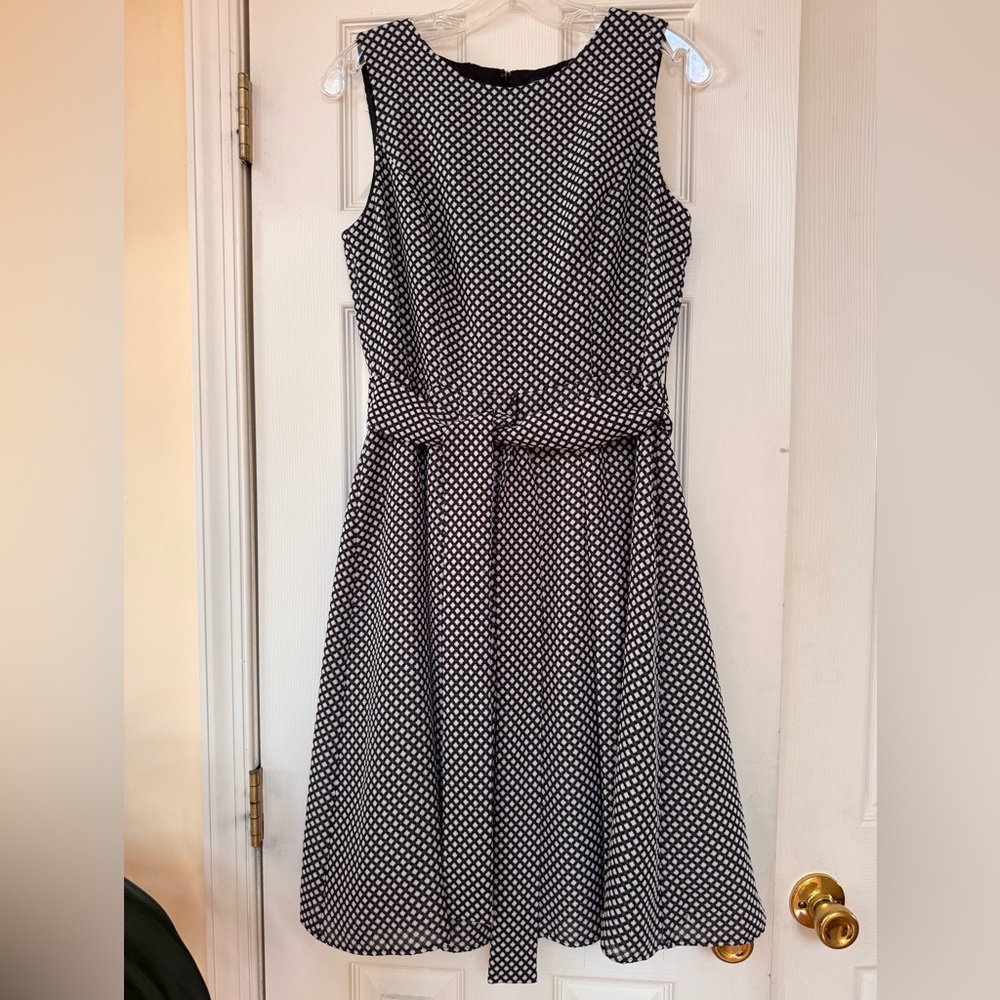 Tommy Hilfiger Black and White Geometric Midi Dress
